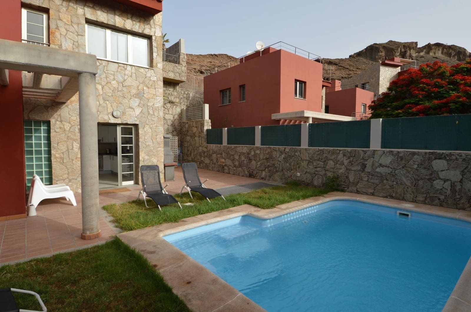 4 bedroom Villa for rent in Mogan with pool garage - € 2,200 (Ref: 9970725)