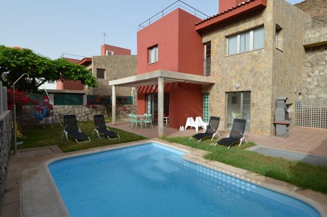 4 sypialnia Willa do wynajęcia w Mogán z basenem garażem - 2 200 € (Ref: 9970725)