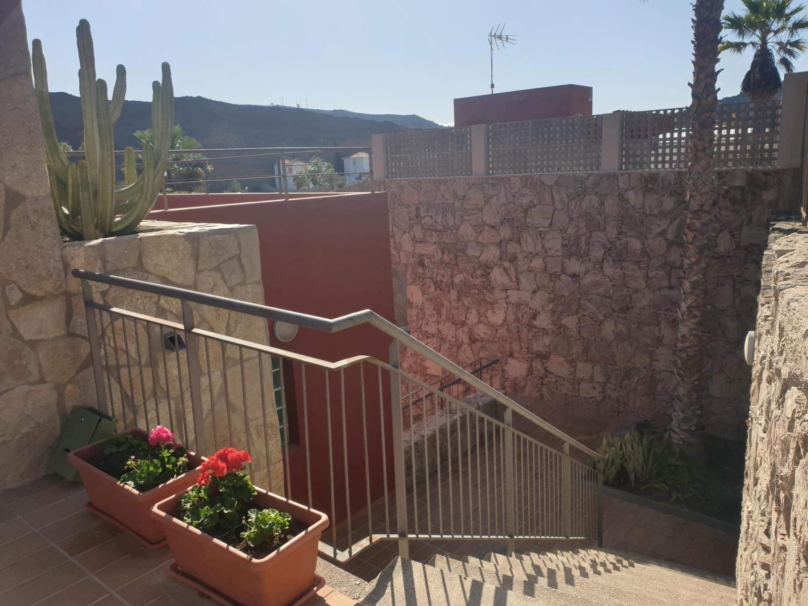 4 bedroom Villa for rent in Mogan with pool garage - € 2,200 (Ref: 9970725)
