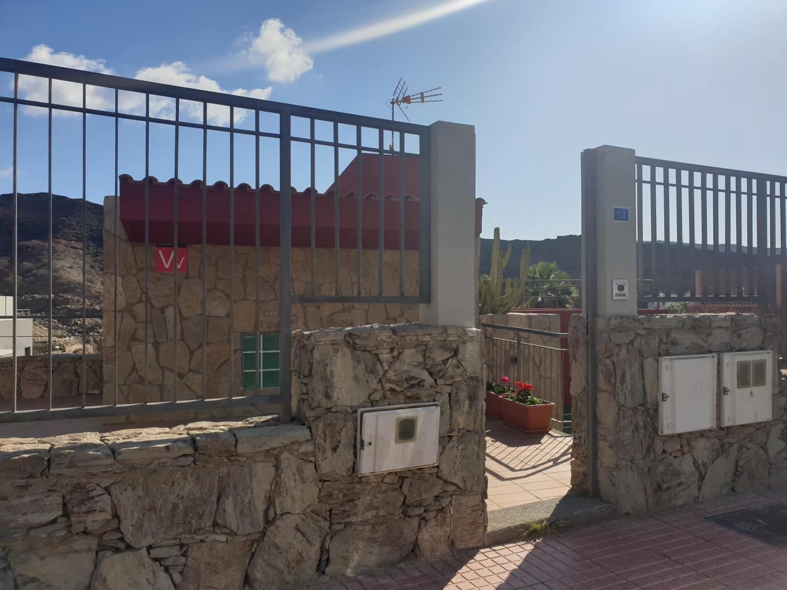 4 bedroom Villa for rent in Mogan with pool garage - € 2,200 (Ref: 9970725)
