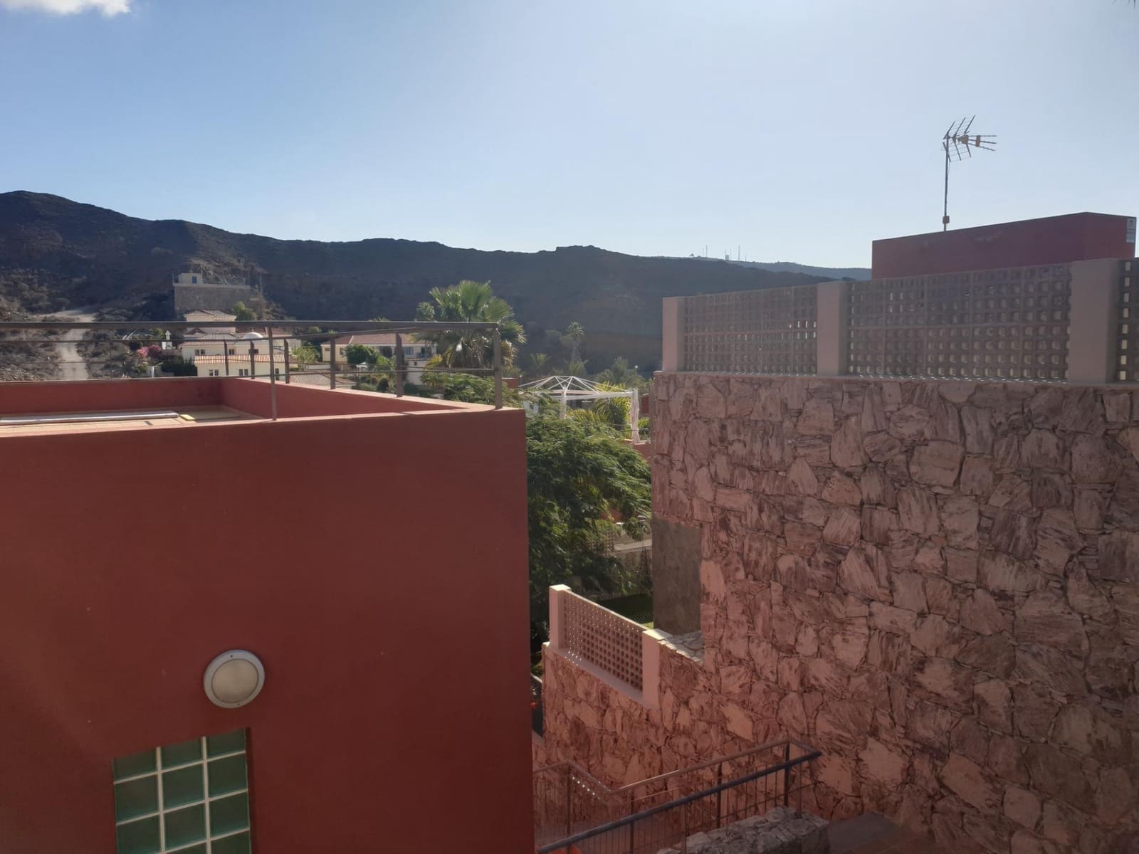 4 bedroom Villa for rent in Mogan with pool garage - € 2,200 (Ref: 9970725)
