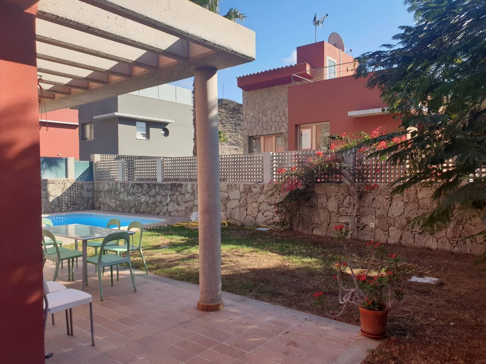 4 bedroom Villa for rent in Mogan with pool garage - € 2,200 (Ref: 9970725)