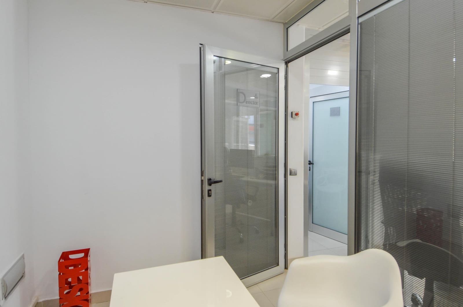 Commercial for rent in Playa del Ingles - € 2,600 (Ref: 9975537)