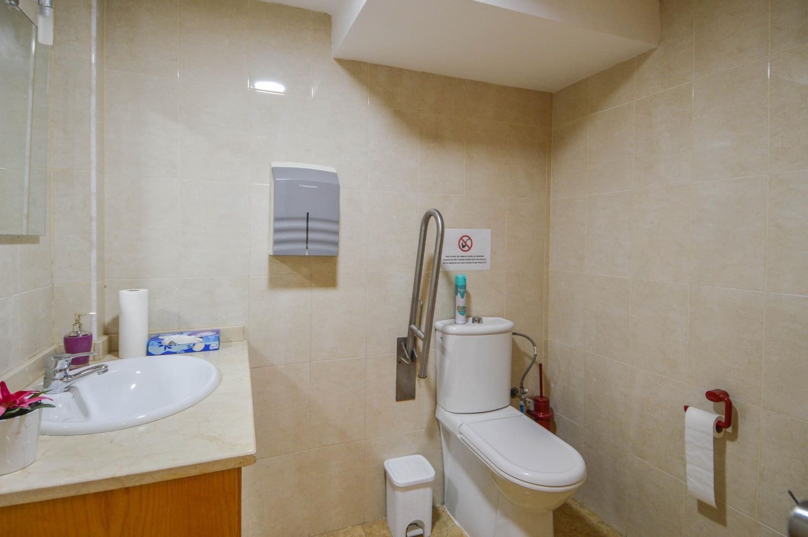 Commercial for rent in Playa del Ingles - € 2,600 (Ref: 9975537)