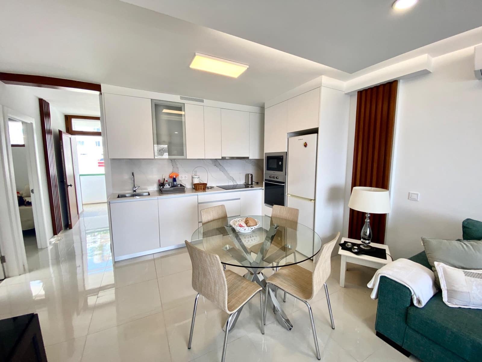 2 soverom Leilighet til leie i Puerto Rico med svømmebasseng garasje - € 1 700 (Ref: 9977421)