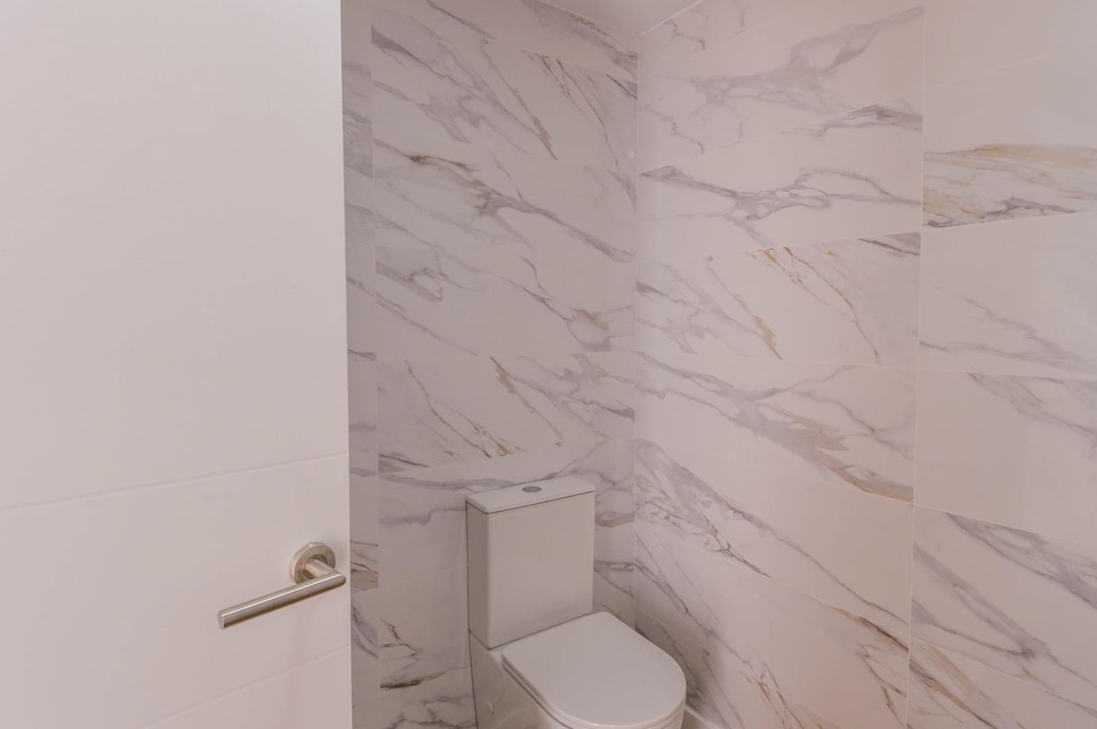 1 sypialnia Apartament na sprzedaż w San Bartolome de Tirajana z basenem - 265 000 € (Ref: 9978972)