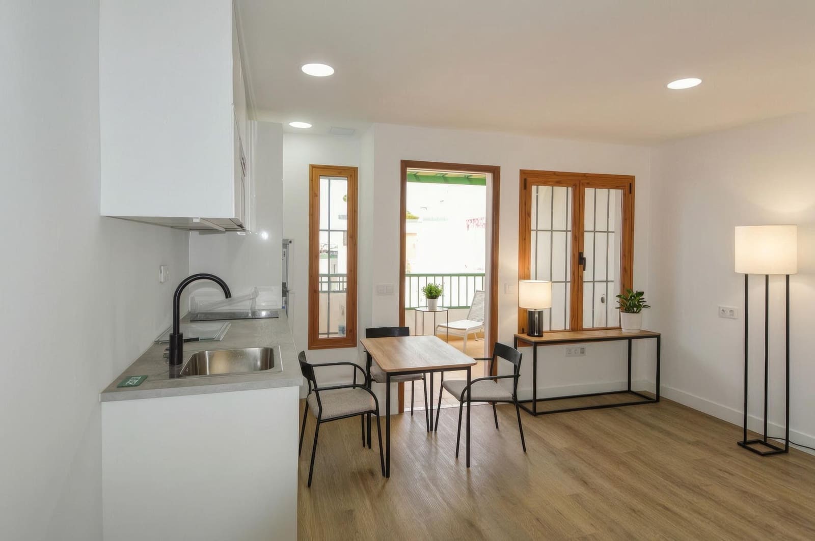 1 sypialnia Apartament na sprzedaż w San Bartolome de Tirajana z basenem - 265 000 € (Ref: 9978972)
