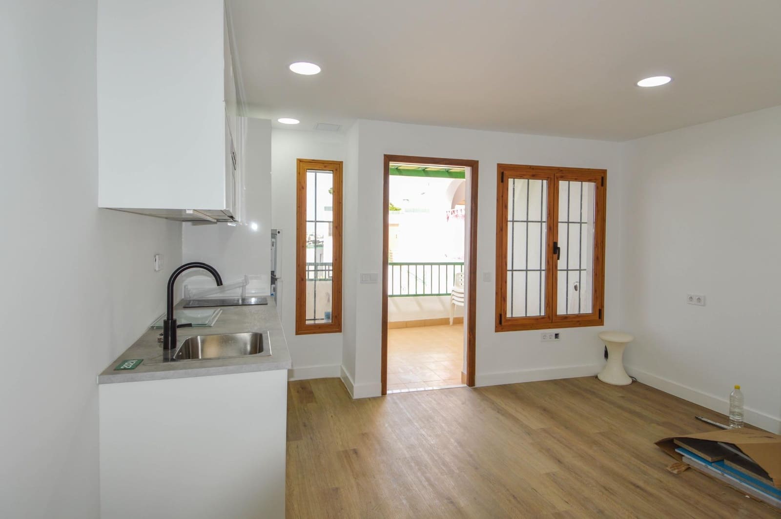 1 sypialnia Apartament na sprzedaż w San Bartolome de Tirajana z basenem - 265 000 € (Ref: 9978972)