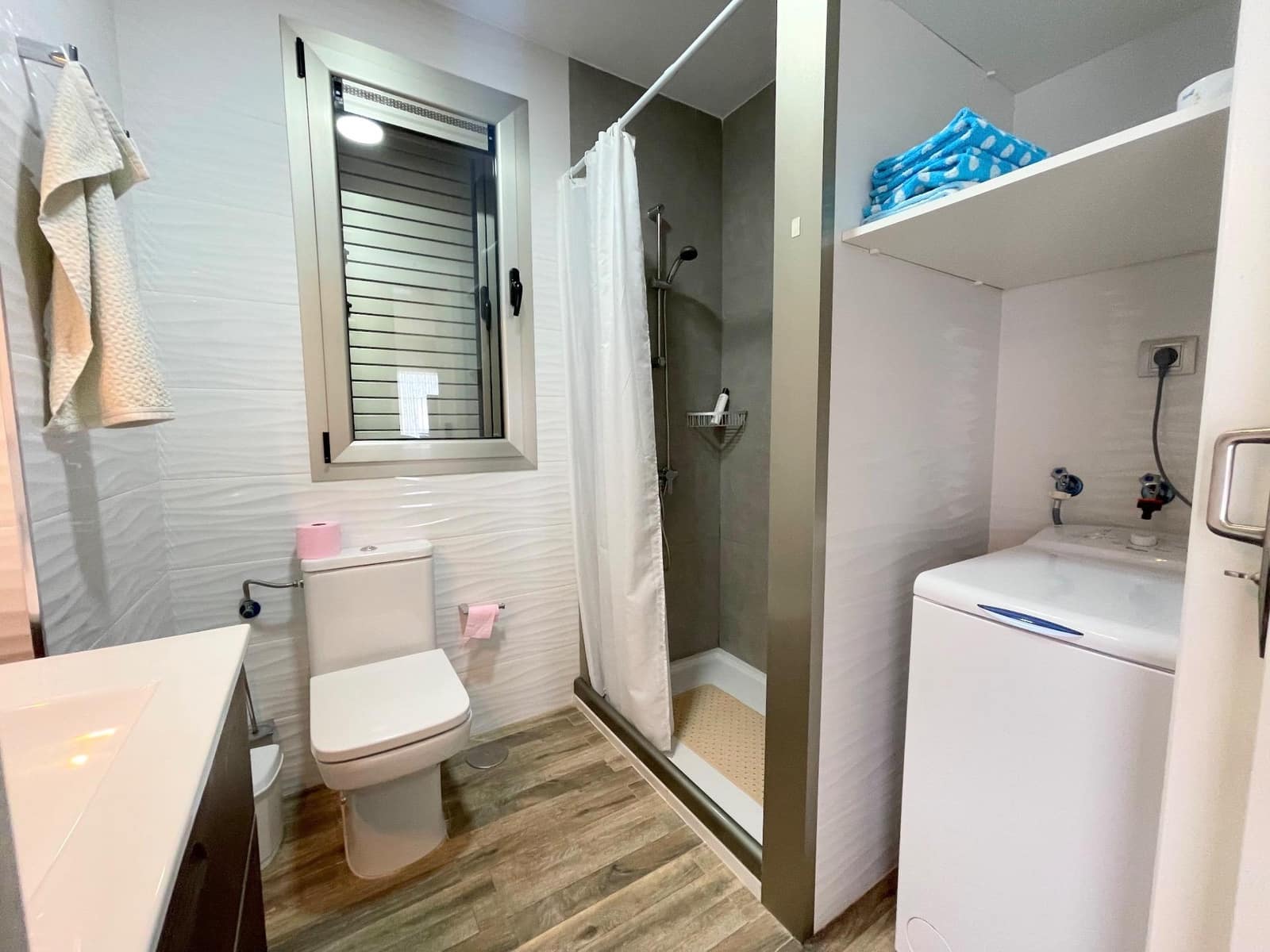 2 soverom Leilighet til leie i Mogan med garasje - € 1 200 (Ref: 9978973)
