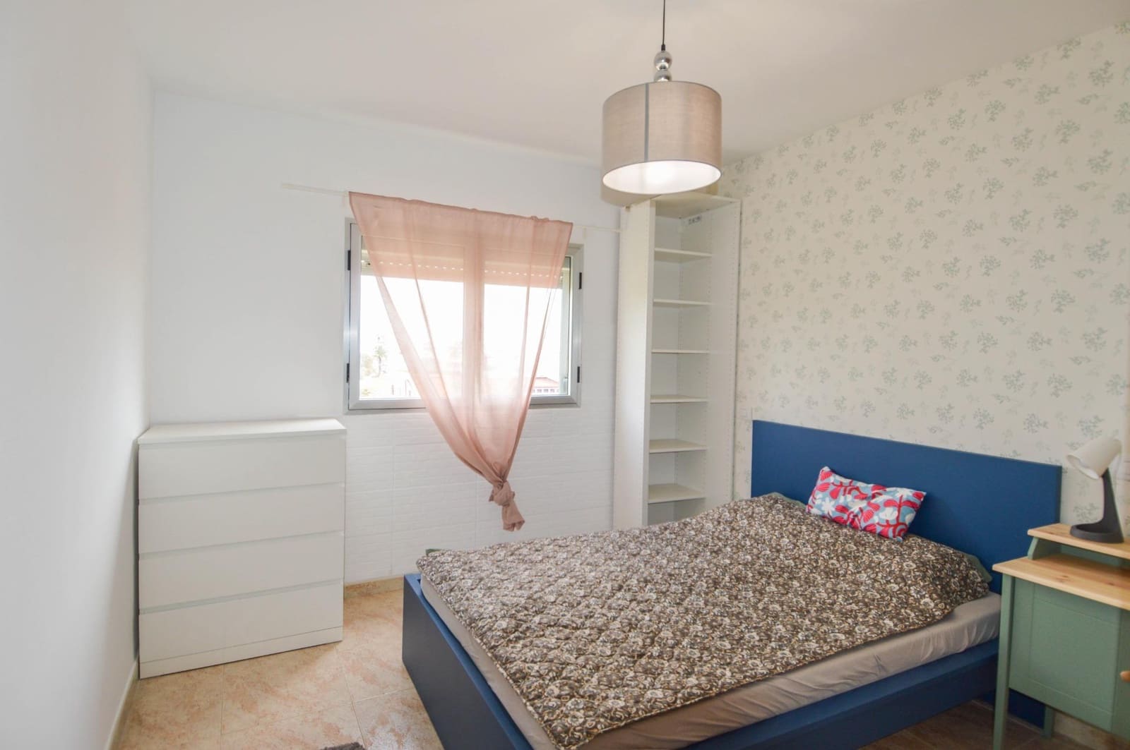 4 quarto Apartamento para arrendar em Telde com garagem - 1 200 € (Ref: 9986959)