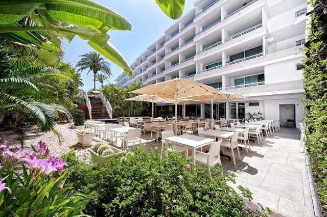 Apartamento de 1 habitación en Playa del Inglés, San Bartolomé de Tirajana en venta con piscina - 199.000 € (Ref: 9999675)