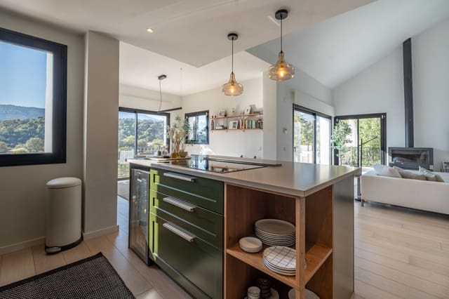 3 slaapkamer Halfvrijstaande villa te koop in Istán met zwembad garage - € 725.000 (Ref: 10120764)
