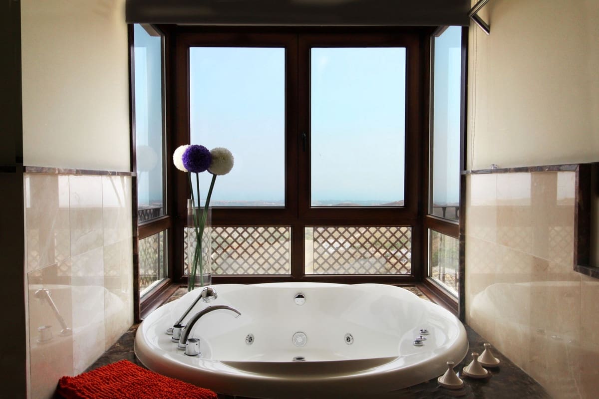 Chalet de 5 habitaciones en Benahavís en venta con piscina garaje - 1.795.000 € (Ref: 9288441)