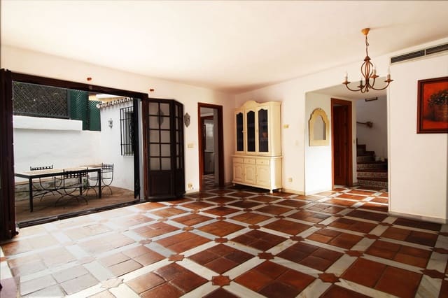 3 bedroom Townhouse for sale in Guadalmina Baja, Marbella with pool - € 600,000 (Ref: 9288443)