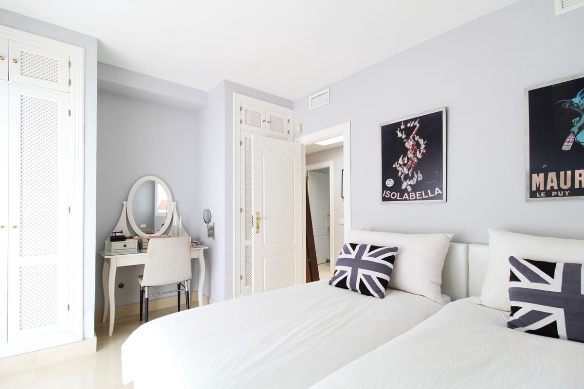 3 bedroom Townhouse for sale in Marbella - € 539,000 (Ref: 9288447)