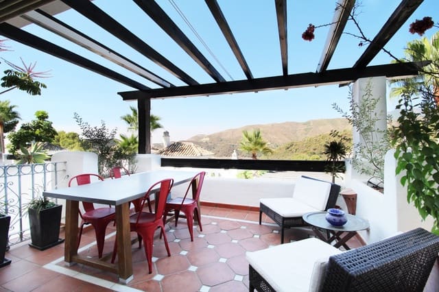 3 makuuhuone Omakotitalo myytävänä paikassa Marbella - 539 000 € (Ref: 9288447)