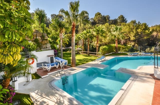 3 makuuhuone Omakotitalo myytävänä paikassa Marbella - 539 000 € (Ref: 9288447)