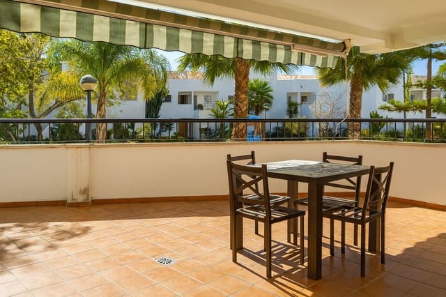 Apartamento de 2 habitaciones en Guadalmina Baja, Marbella en venta con piscina garaje - 399.000 € (Ref: 9288448)