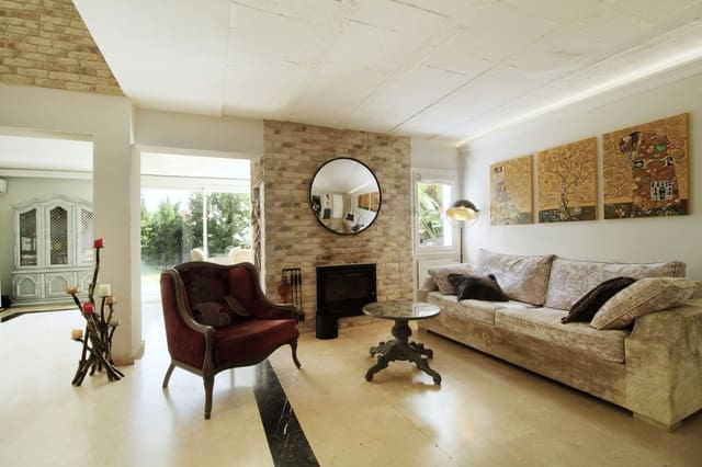 3 soverom Kjedet enebolig til salgs i Benamara, Estepona med svømmebasseng garasje - € 599 000 (Ref: 9288450)