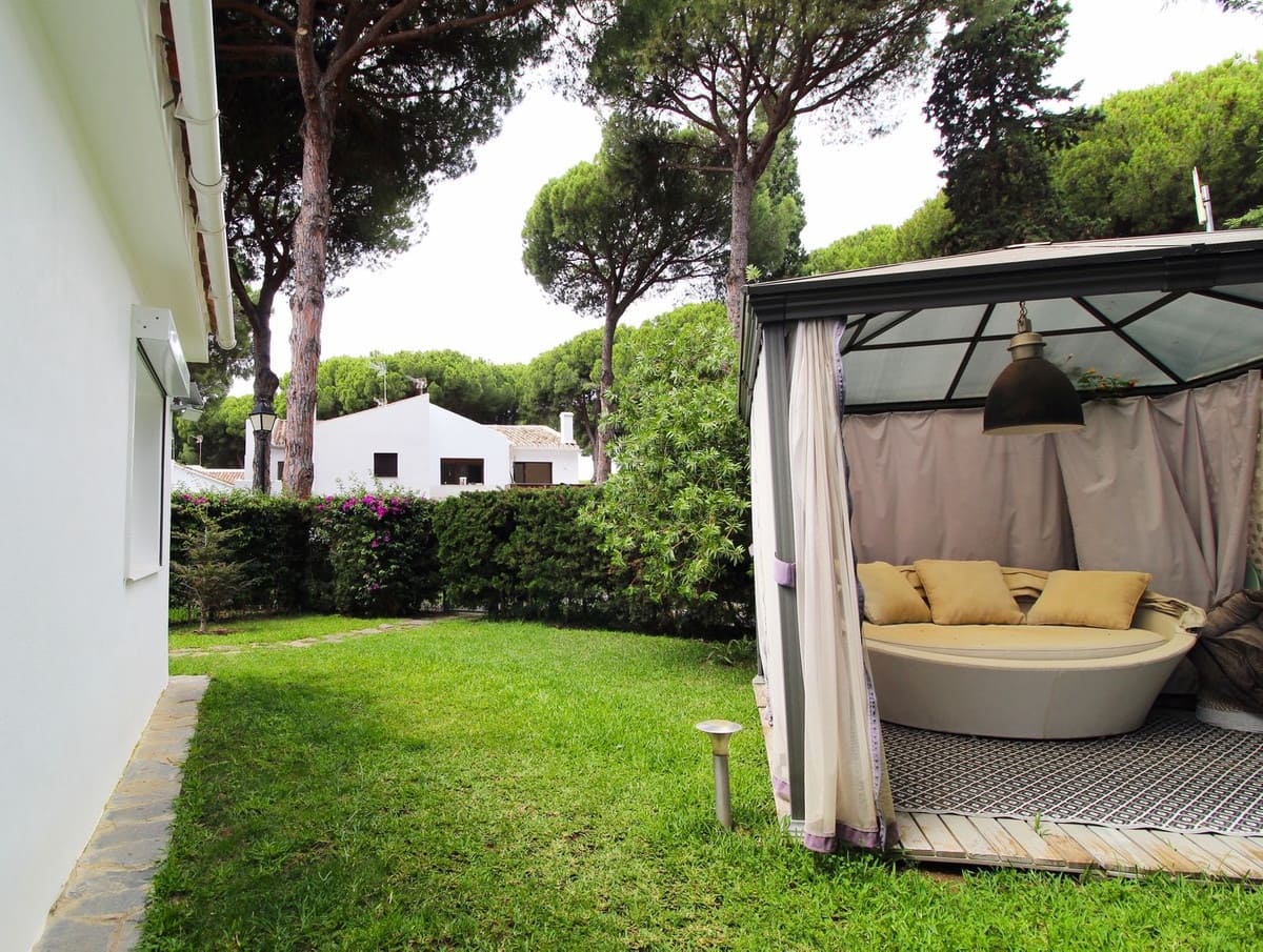 3 bedroom Semi-detached Villa for sale in Benamara with pool garage - € 599,000 (Ref: 9288450)