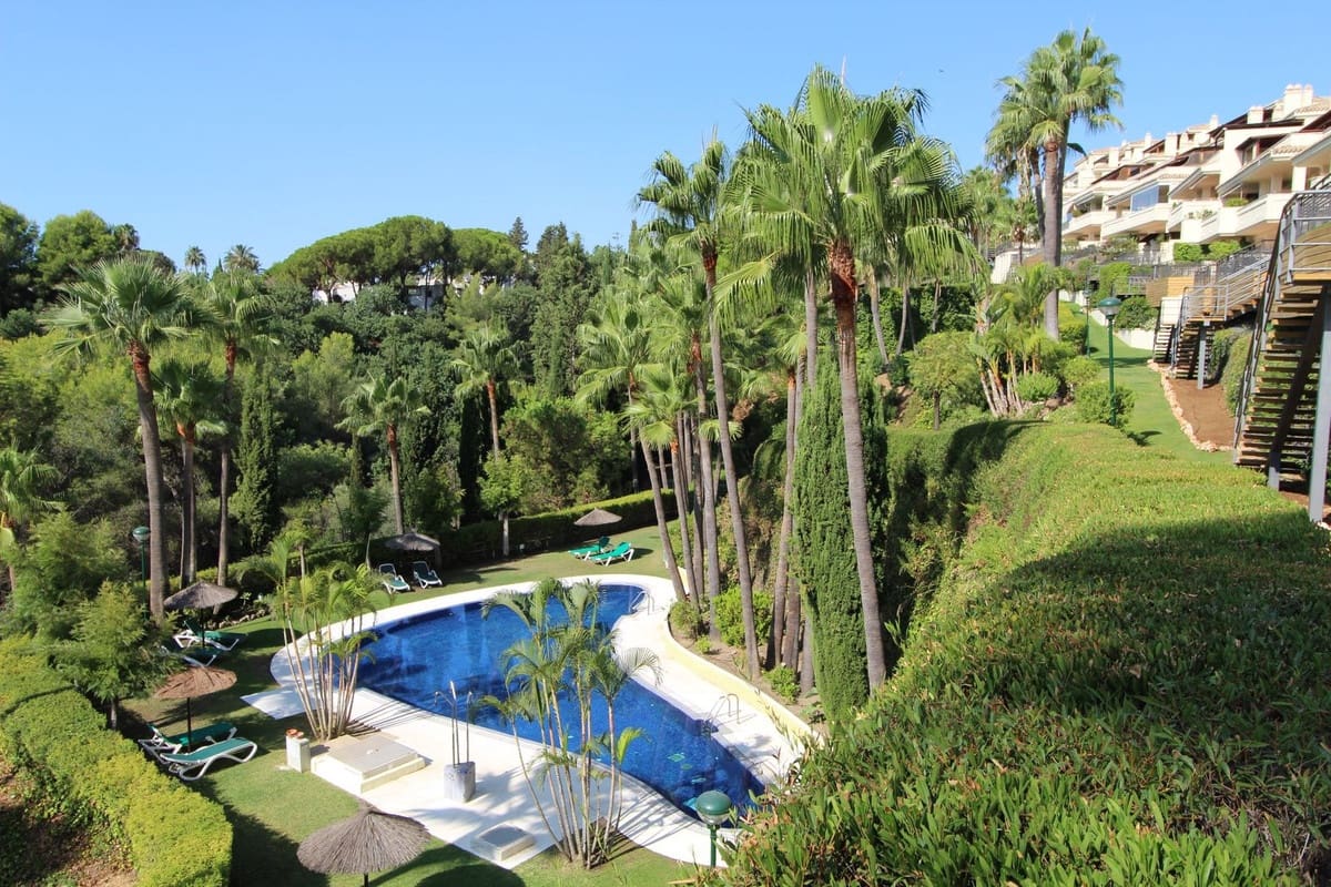 3 quarto Apartamento para venda em Golden Mile com piscina garagem - 1 485 000 € (Ref: 9288451)