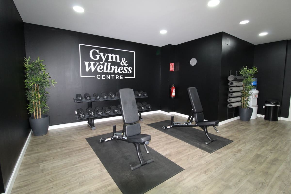 2 soveværelse Lejlighed til salg i El Paraiso med swimmingpool - € 310.000 (Ref: 9288452)