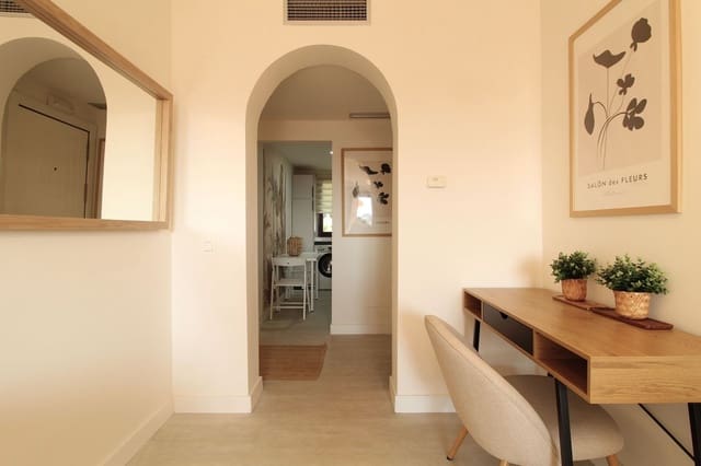 2 makuuhuone Huoneisto myytävänä paikassa El Paraiso, Estepona mukana uima-altaan - 310 000 € (Ref: 9288452)