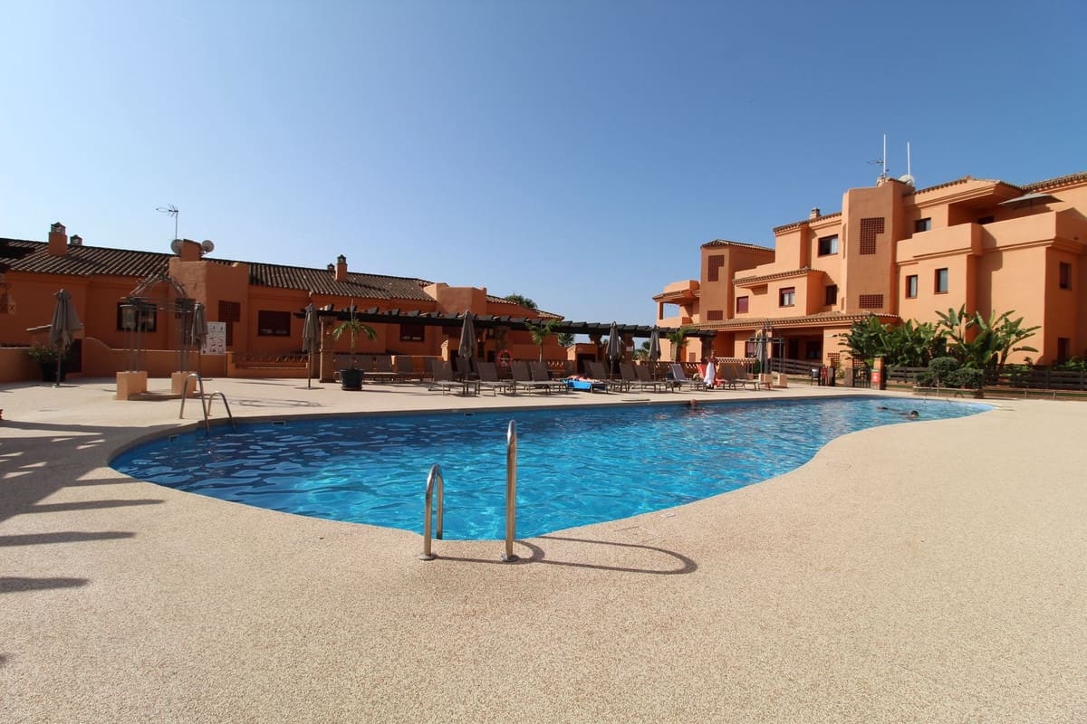 2 sovrum Lägenhet till salu i El Paraiso med pool - 310 000 € (Ref: 9288452)