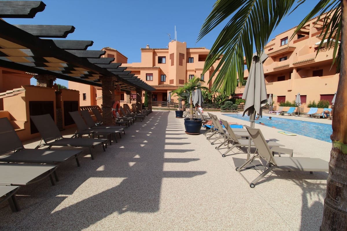 2 sovrum Lägenhet till salu i El Paraiso med pool - 310 000 € (Ref: 9288452)