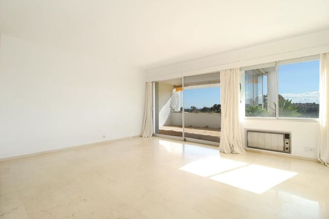 Apartamento de 3 habitaciones en Guadalmina Alta, Marbella en venta con piscina garaje - 640.000 € (Ref: 9288456)