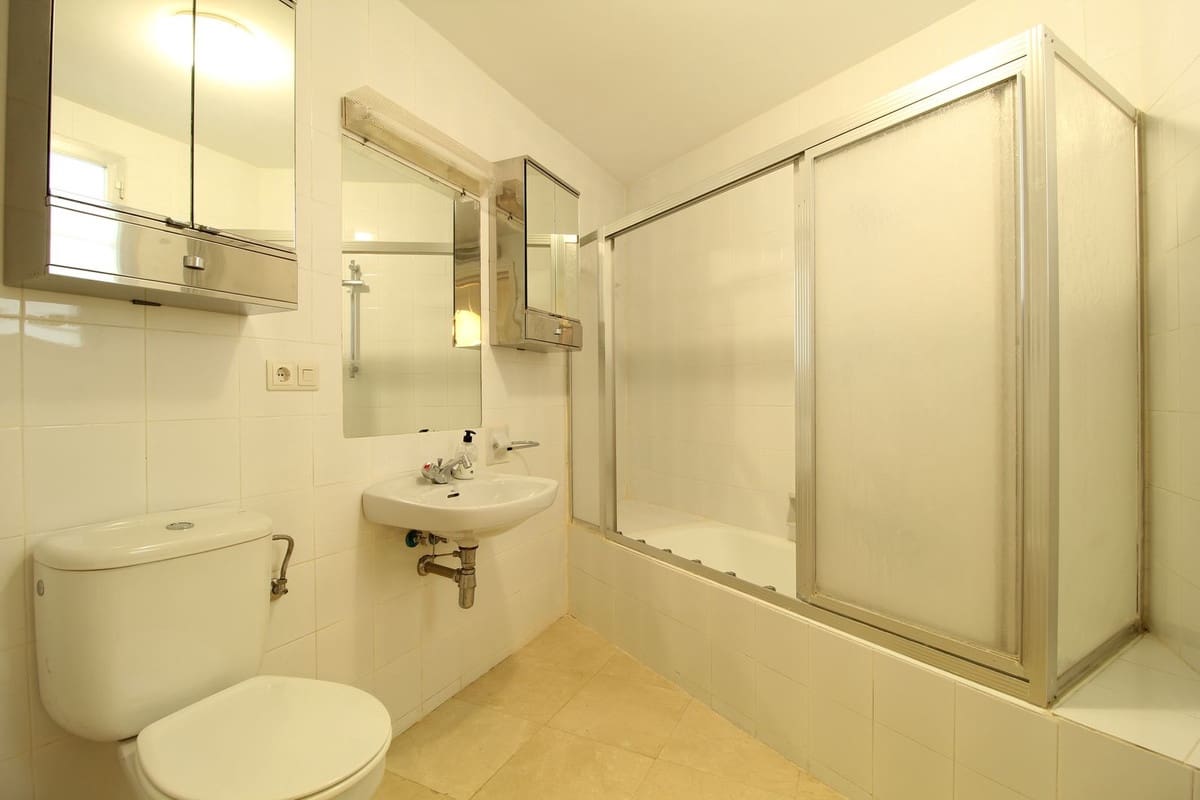 3 soveværelse Lejlighed til salg i Guadalmina med swimmingpool garage - € 640.000 (Ref: 9288456)