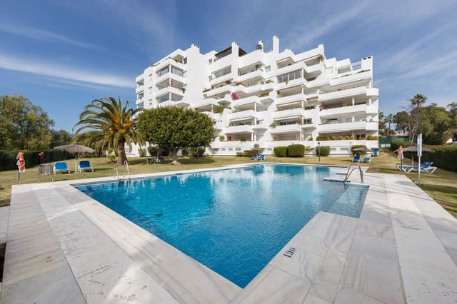 Apartamento de 3 habitaciones en Guadalmina Alta, Marbella en venta con piscina garaje - 640.000 € (Ref: 9288456)