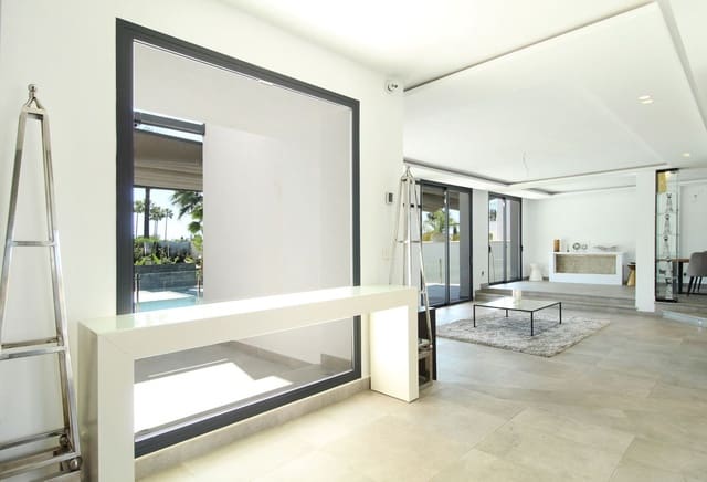 4 bedroom Villa for sale in Nueva Andalucia, Marbella with pool - € 2,360,000 (Ref: 9288457)