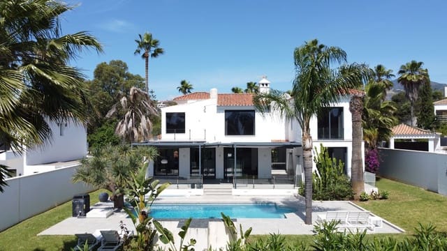 4 bedroom Villa for sale in Nueva Andalucia, Marbella with pool - € 2,360,000 (Ref: 9288457)