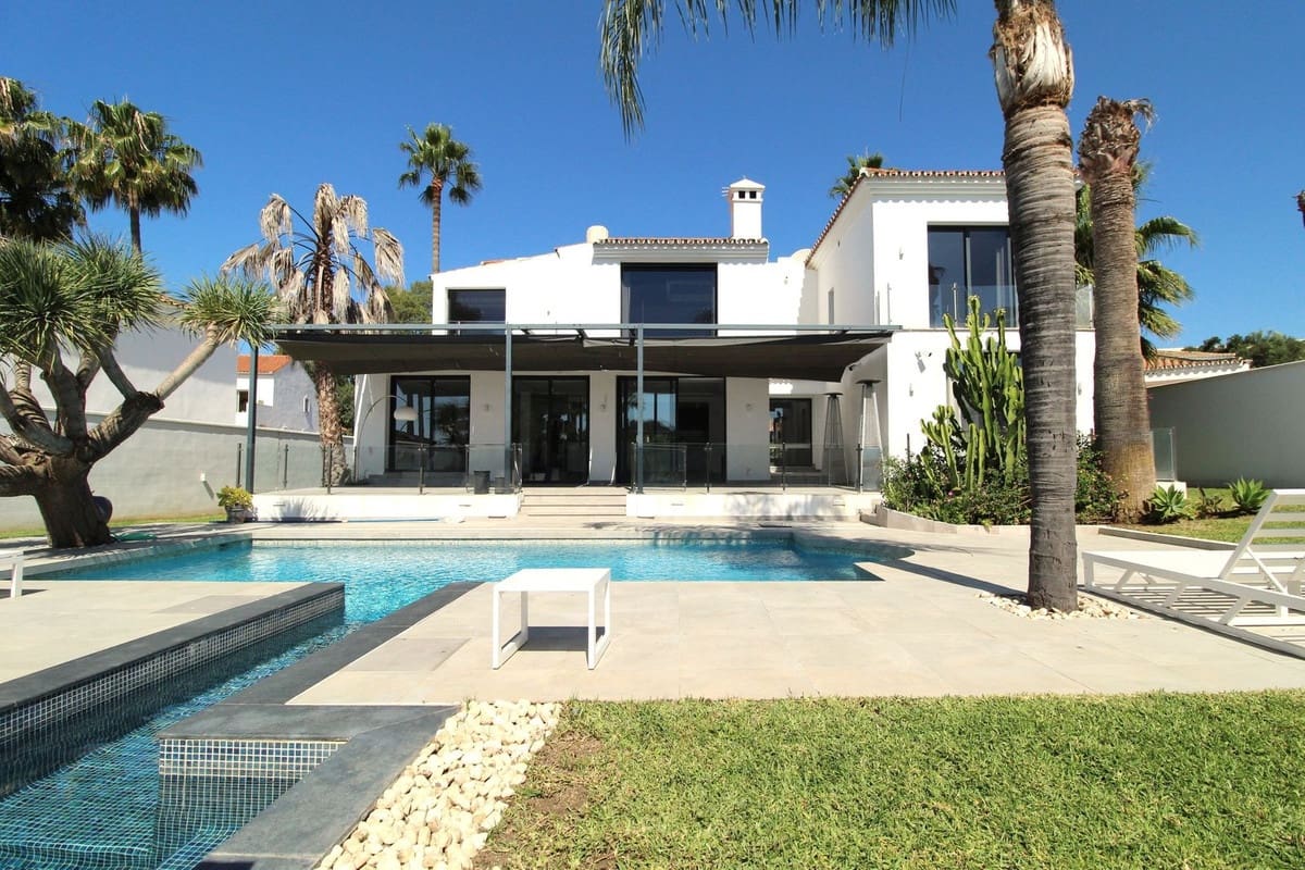 Chalet de 4 habitaciones en Nueva Andalucia en venta con piscina - 2.360.000 € (Ref: 9288457)