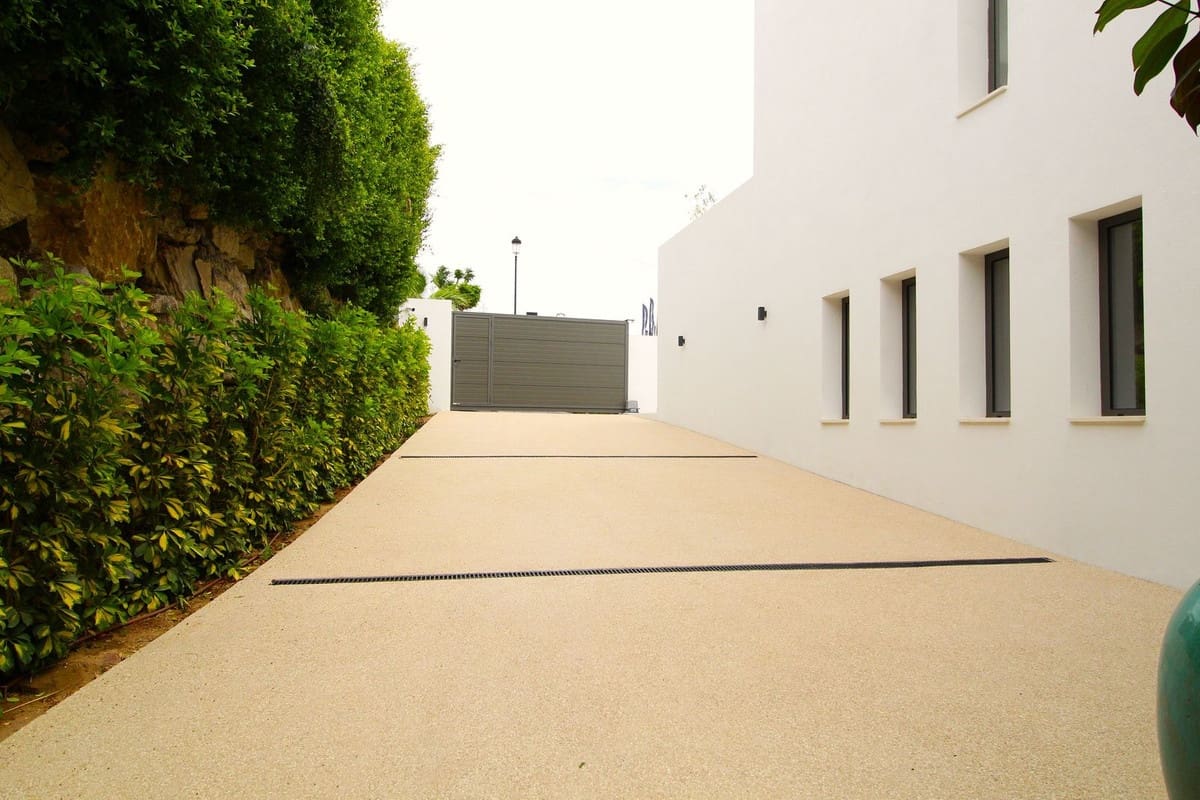 4 soveværelse Villa til salg i Estepona med swimmingpool garage - € 1.695.000 (Ref: 9288458)
