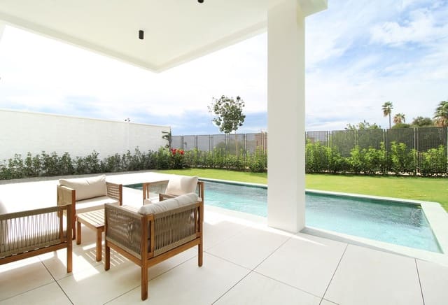 4 Zimmer Villa zu verkaufen in Estepona mit Pool Garage - 1.695.000 € (Ref: 9288458)