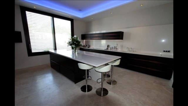 6 sypialnia Willa na sprzedaż w Guadalmina Baja, Marbella z basenem garażem - 5 950 000 € (Ref: 9288460)
