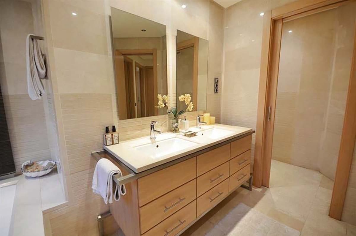 3 Zimmer Apartment zu verkaufen in Marbella mit Pool Garage - 1.575.000 € (Ref: 9288462)