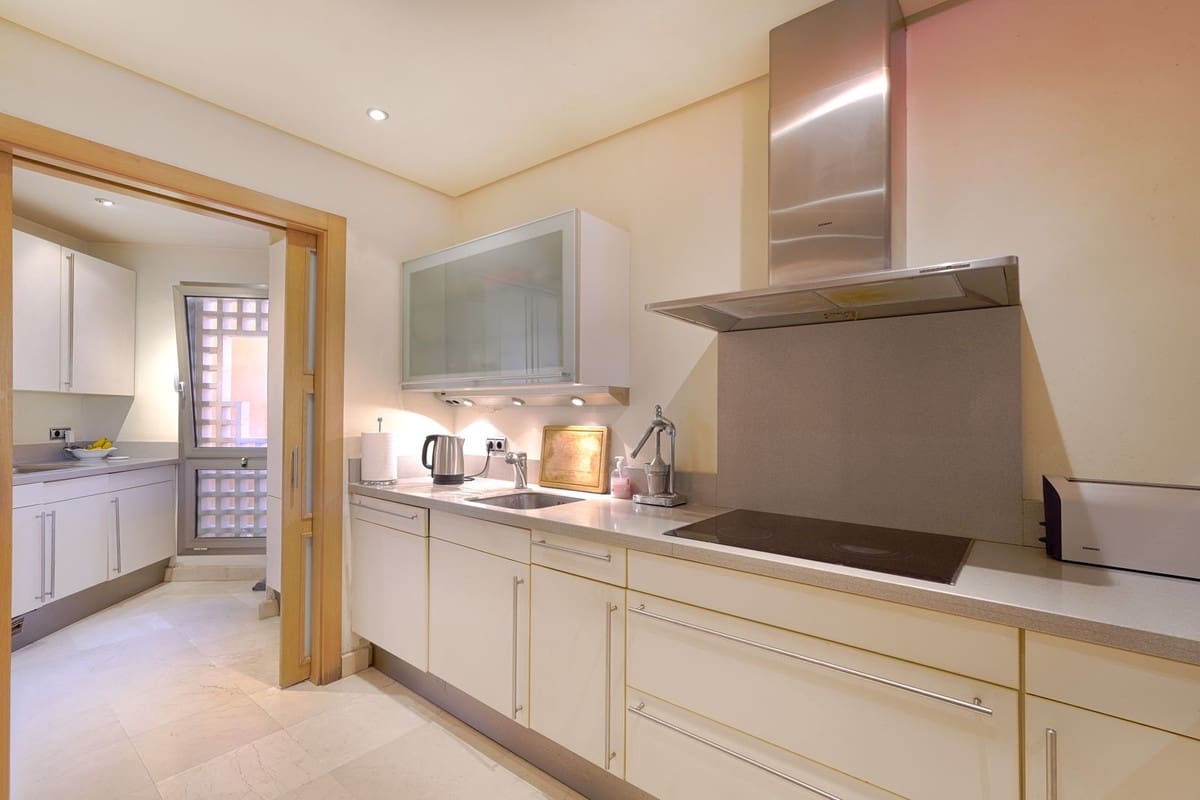 3 soveværelse Lejlighed til salg i Marbella med swimmingpool garage - € 1.575.000 (Ref: 9288462)