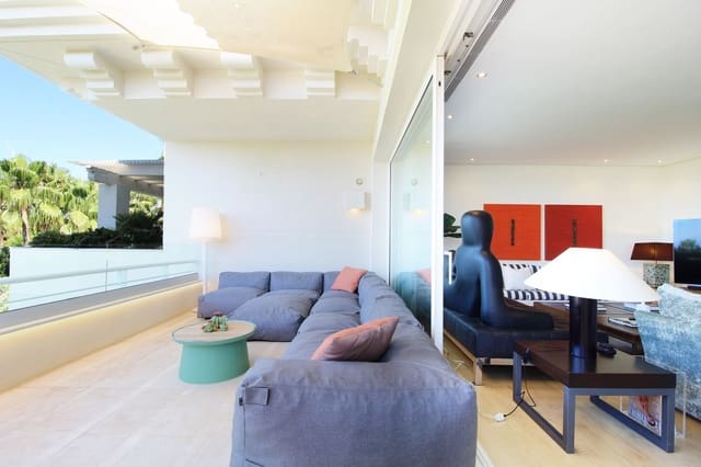 3 bedroom Apartment for sale in Golden Mile, Marbella with pool garage - € 2,400,000 (Ref: 9288463)