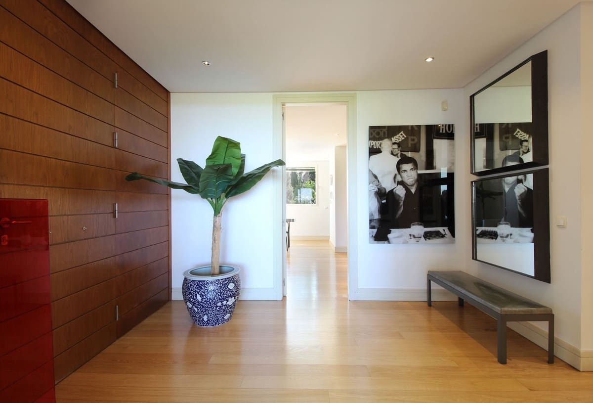 3 bedroom Apartment for sale in Golden Mile with pool garage - € 2,400,000 (Ref: 9288463)