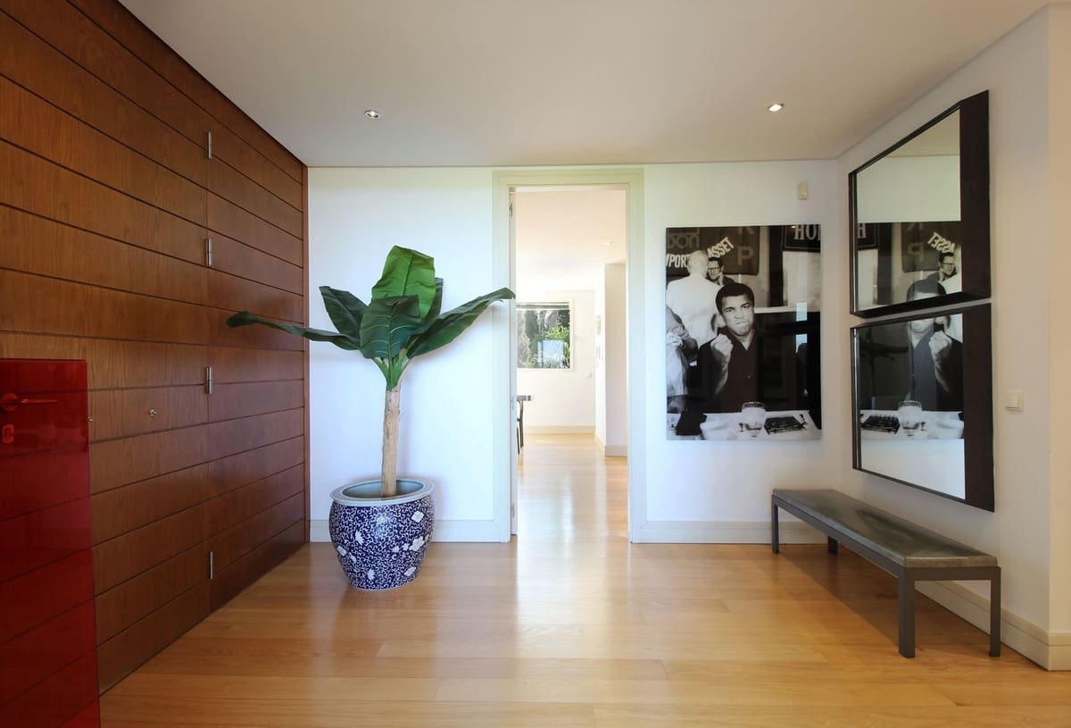 3 bedroom Apartment for sale in Golden Mile with pool garage - € 2,400,000 (Ref: 9288463)