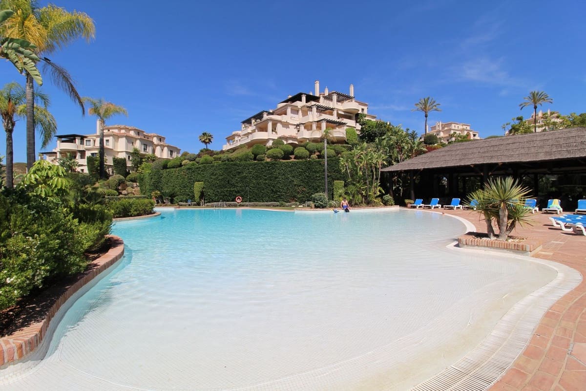 3 soveværelse Lejlighed til salg i Benahavis med swimmingpool garage - € 880.000 (Ref: 9288467)