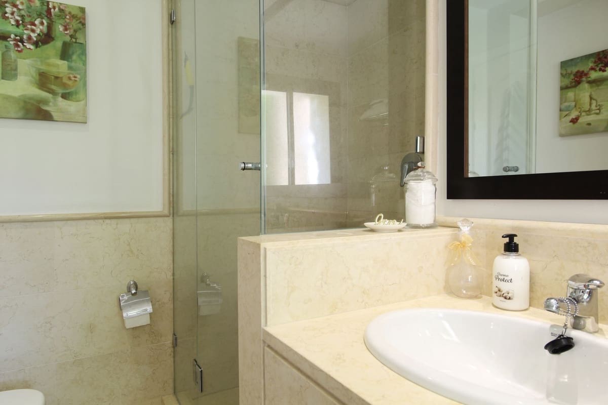 3 Zimmer Apartment zu verkaufen in Benahavis mit Pool Garage - 880.000 € (Ref: 9288467)