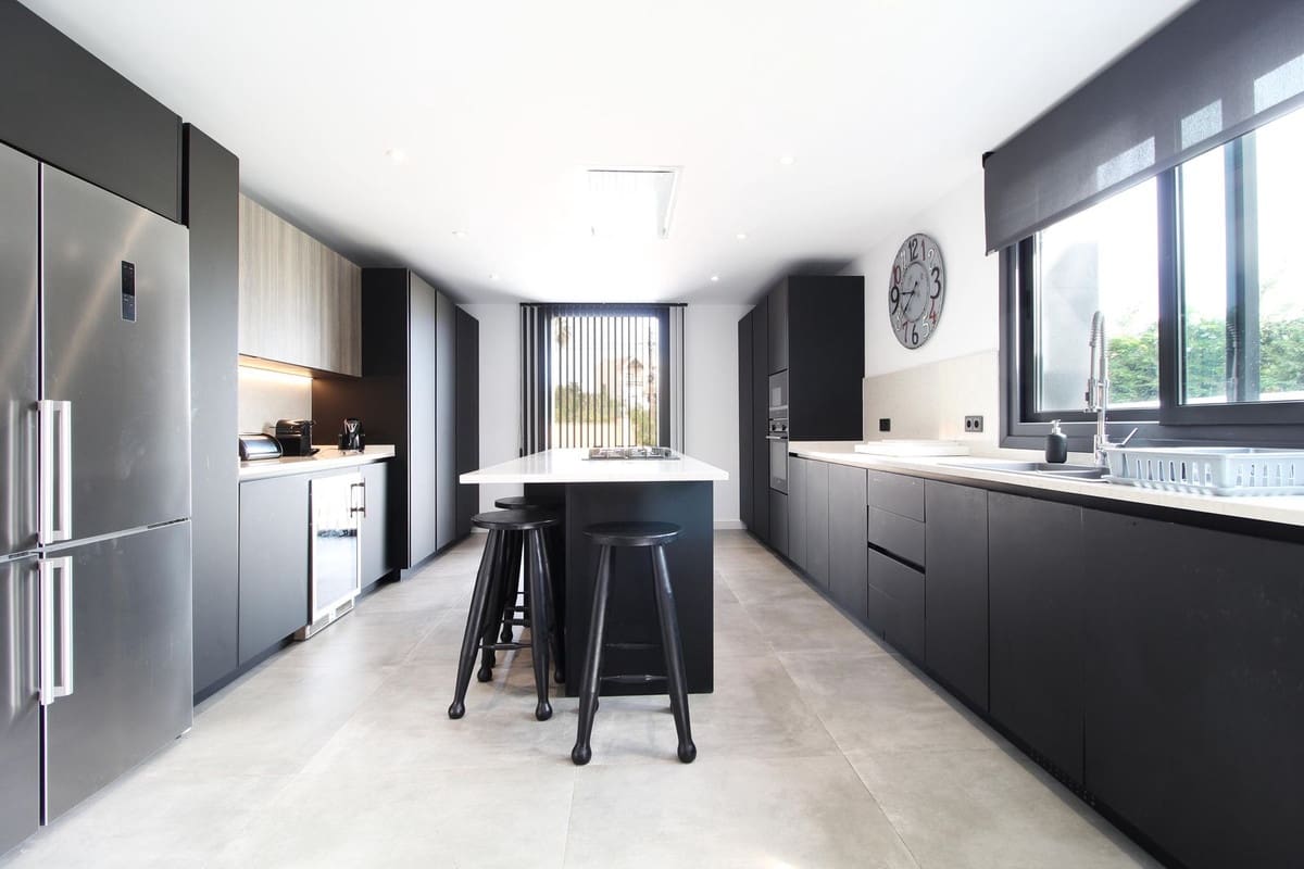 3 soverom Villa til salgs i San Pedro de Alcantara med svømmebasseng garasje - € 2 450 000 (Ref: 9288469)