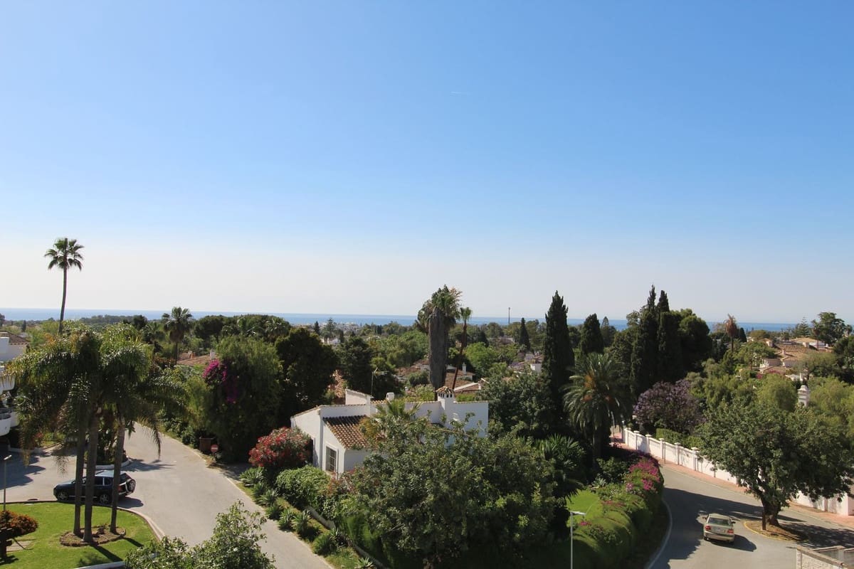 3 soveværelse Lejlighed til salg i Guadalmina - € 750.000 (Ref: 9288470)