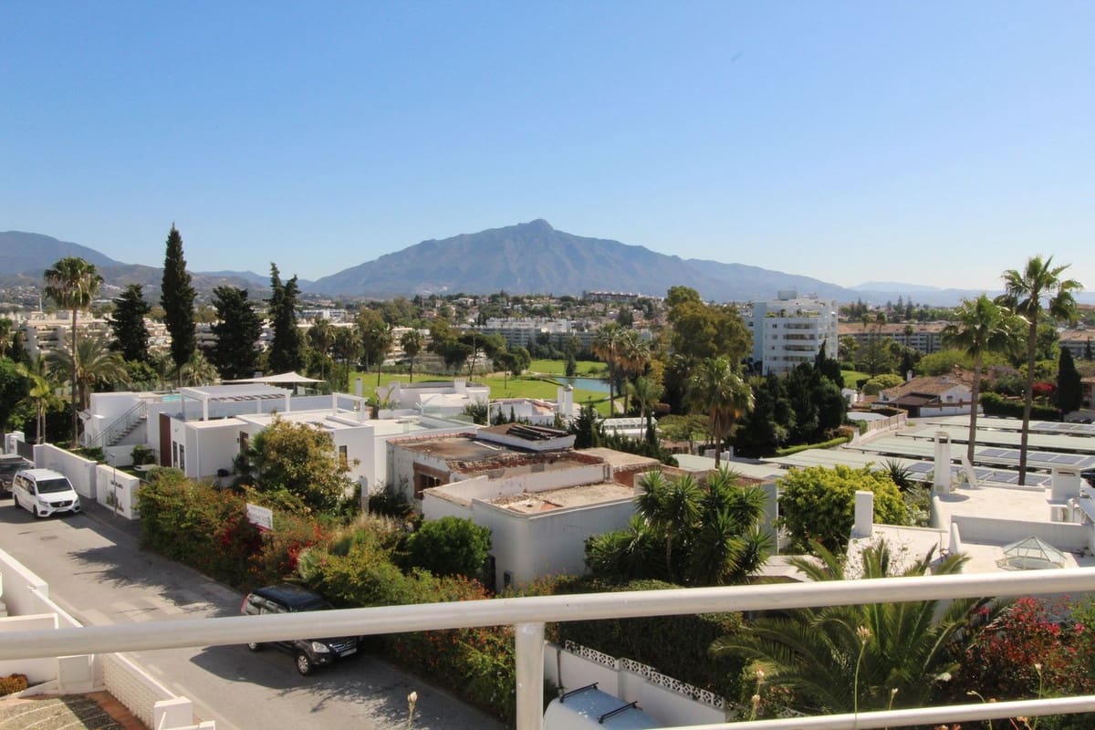 3 soveværelse Lejlighed til salg i Guadalmina - € 750.000 (Ref: 9288470)