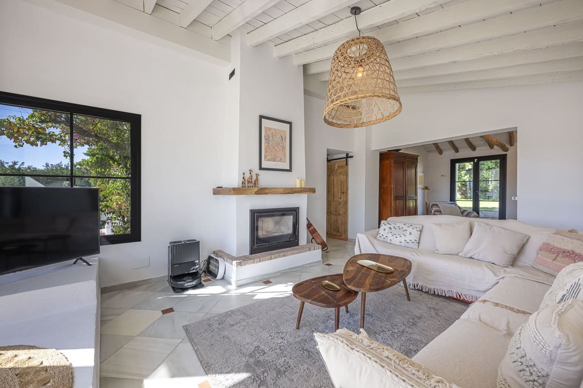 4 sovrum Villa till salu i Guadalmina - 1 650 000 € (Ref: 9288475)