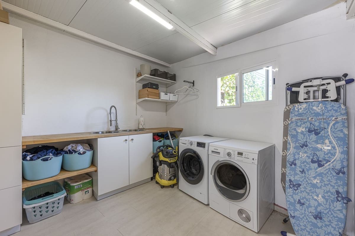 4 sovrum Villa till salu i Guadalmina - 1 650 000 € (Ref: 9288475)